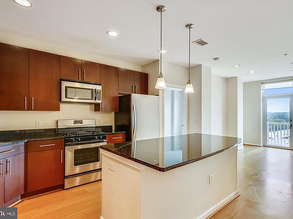 3rd image of 444 W Broad St Unit 703