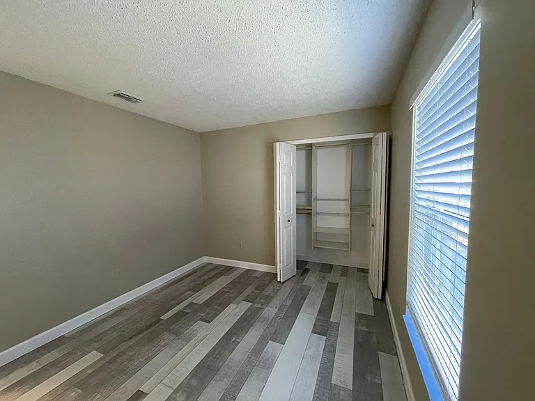 9303 Rockrose Dr — Photo 58