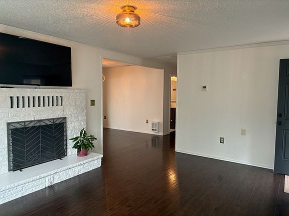 5th image of 8714 24th Ave E