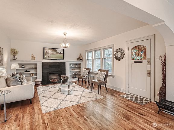 Brand new fireplace, and gorgeous finished hardwoods>