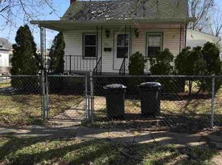 305 Fulton Ave, Saint David, IL 61563