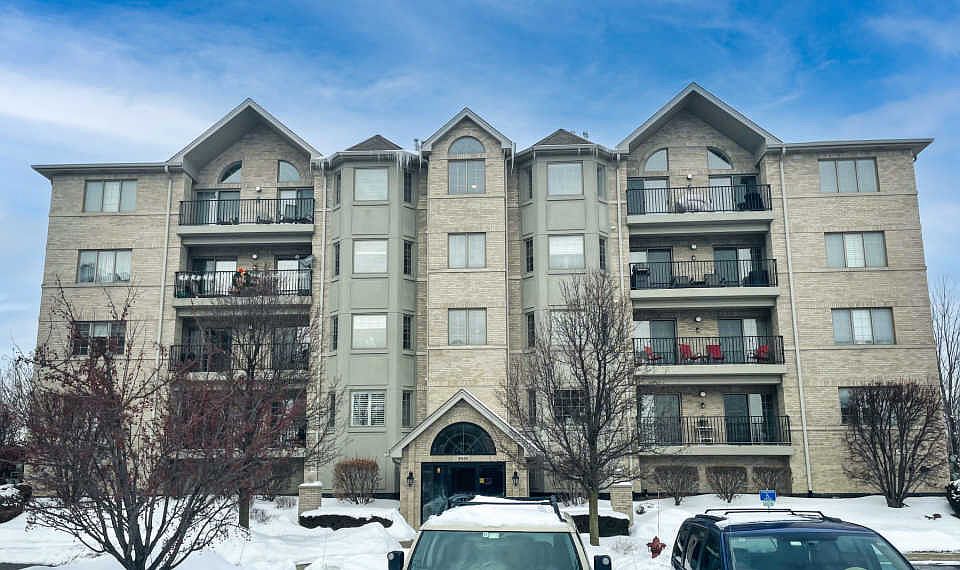 1st image of 8505 Woodward Ave #404