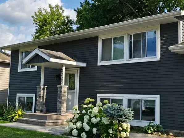 10225 99th Ave N, Maple Grove, MN 55369