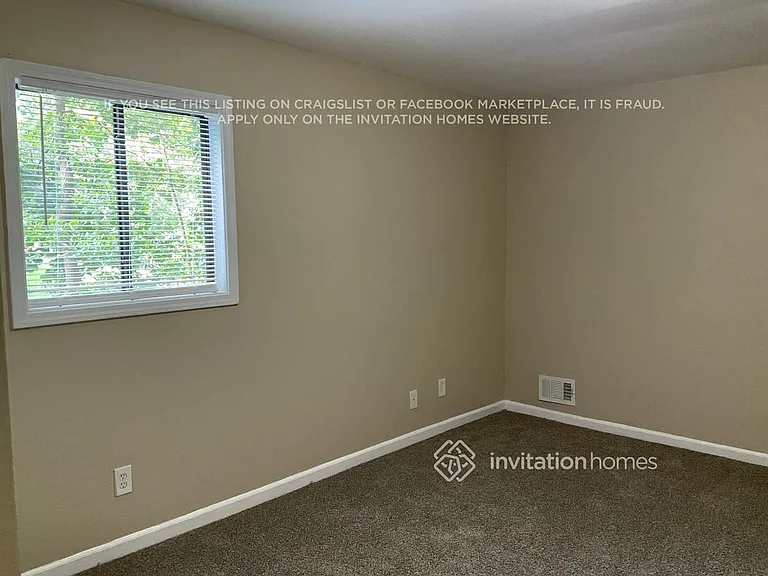 2057 Kinridge Ct — Photo 12