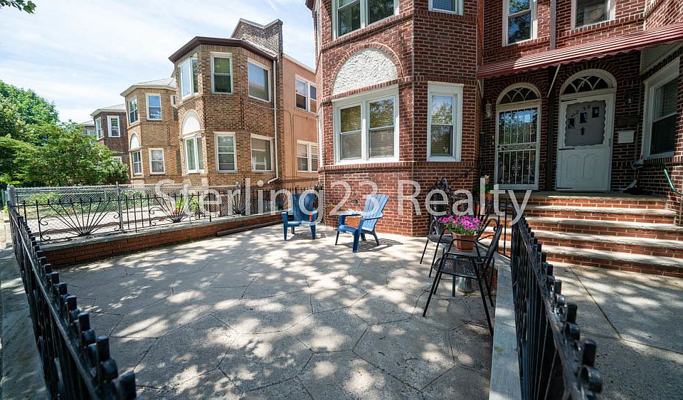 1st image of 22-40 37th St #2