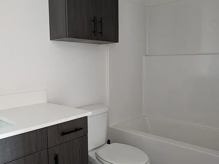 Juniper Commons — Photo 42