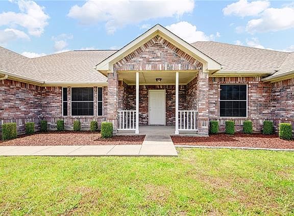 2nd image of 107 Carrington Dr