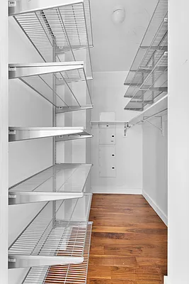 Sold by Nest Seekers International | media 11