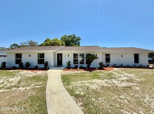 3951 Raintree Rd, Jacksonville, FL 32277