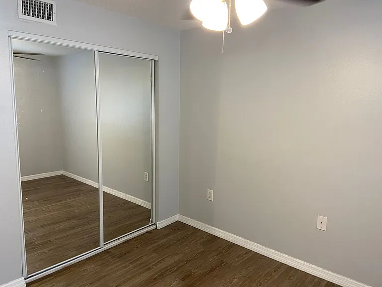Citadel Apartments of Sarasota — Photo 17
