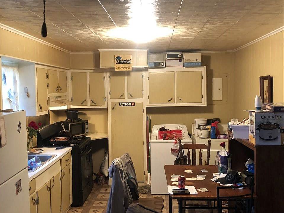 2nd image of 287 Pontiff St