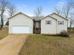122 Clear Cove Dr, Reeds Spring, MO 65737