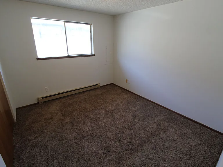 1223 E Nora Ave — Photo 3