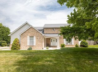 100 Jardin Ct, Belleville, IL