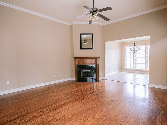3rd image of 36299 E Pine Grove Ct
