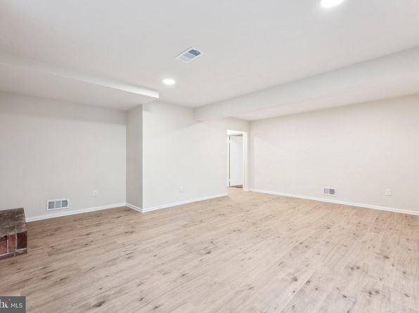 2827 Ellicott St NW, Washington, DC 20008