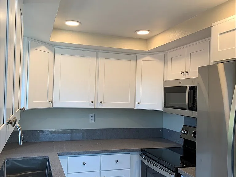 23821 Hillhurst Dr #48 — Photo 9