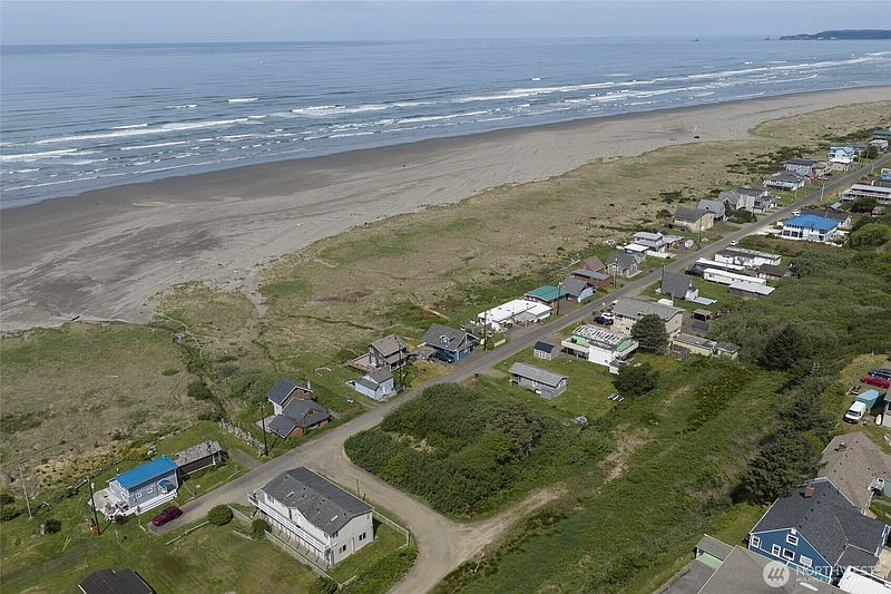 2nd image of 1 Pacific Avenue