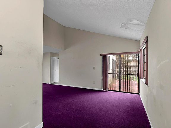 5th image of 602 SW 99th Place
