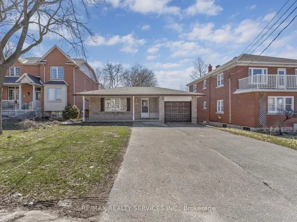 94 Gage Ave, Kitchener, ON N2G 2E2