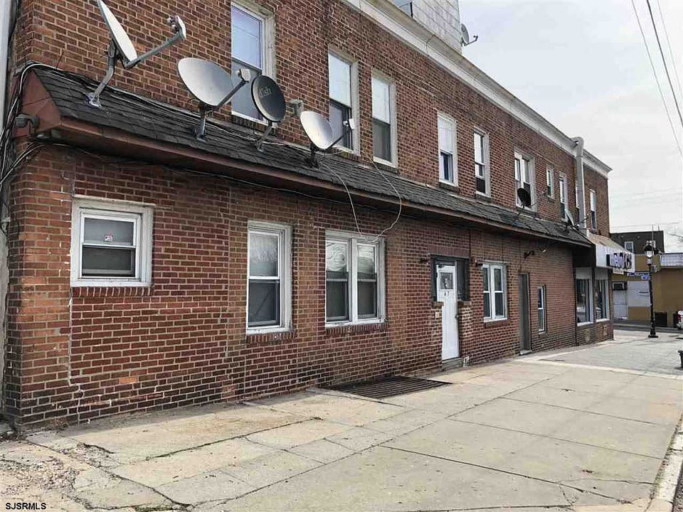 2nd image of 47 N Main St