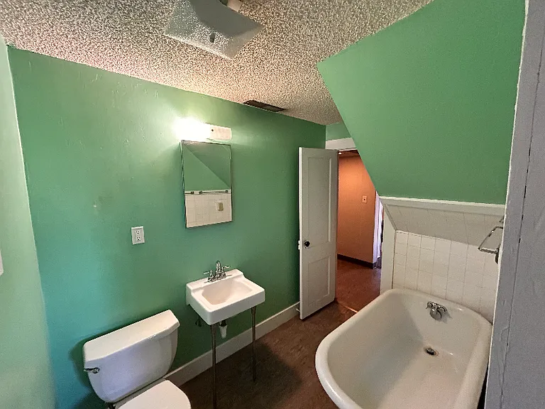 234 N Washington St — Photo 12