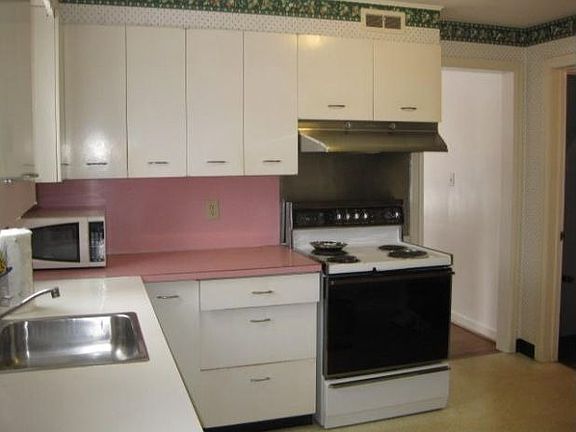 3rd image of 6 New Amsterdam Ave