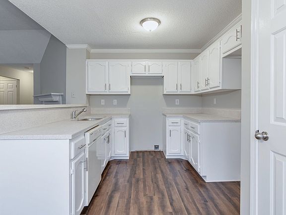 3rd image of 8955 Fulton Ln
