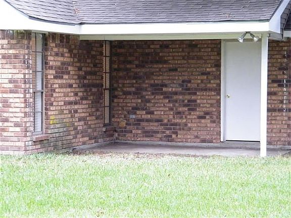 5th image of 163 Historic West St