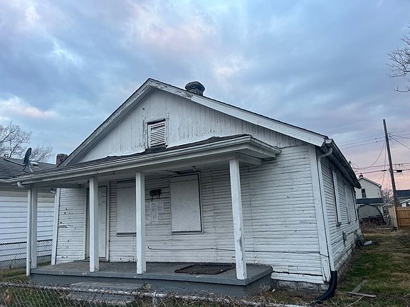 2nd image of 2103 Roosevelt Blvd