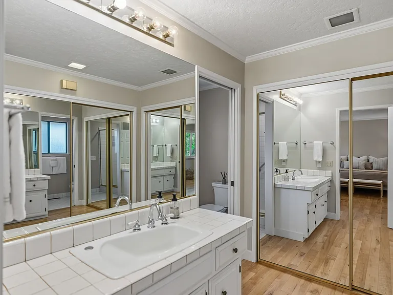 2865 Lasauen Rd — Photo 21