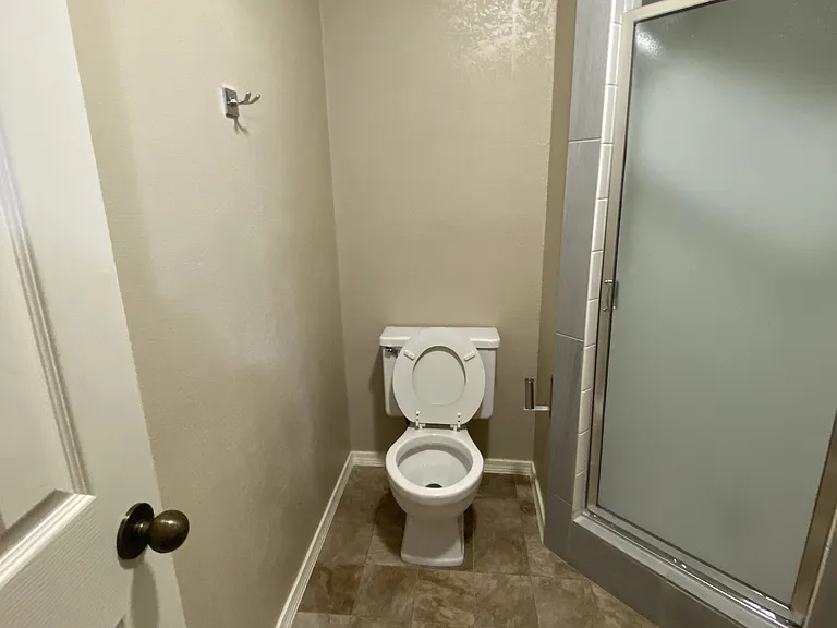 5520 Lewis Ct E — Photo 17