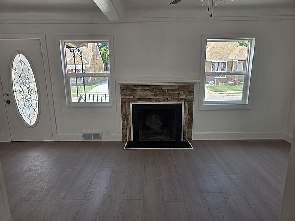 3rd image of 4630 Mead St