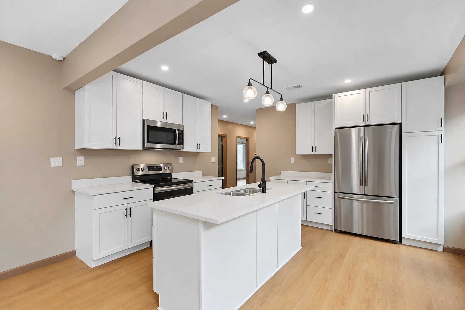 8776 Dexter Avenue, Unit B — Photo 1