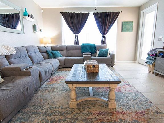 5th image of 3224 Antica St