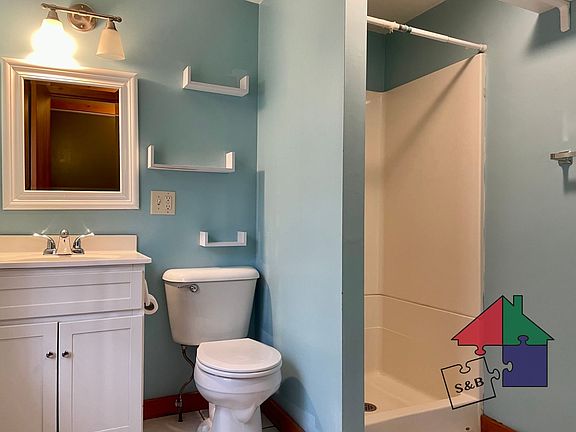 4th image of 197 River St APT 3