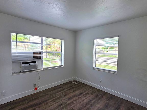 2nd image of 225 S B St #1
