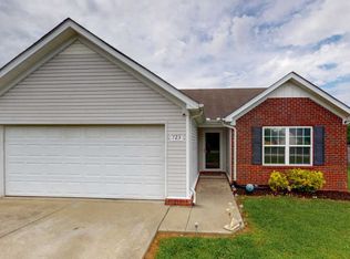 723 Autumn Ridge Ln, Columbia, TN 38401