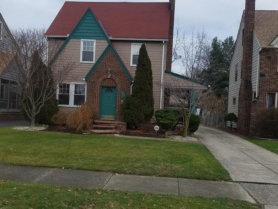 1st image of 275 E 216th St