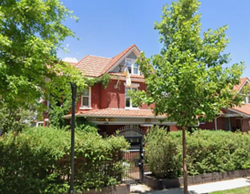 1015 Pleasant St Photo 1