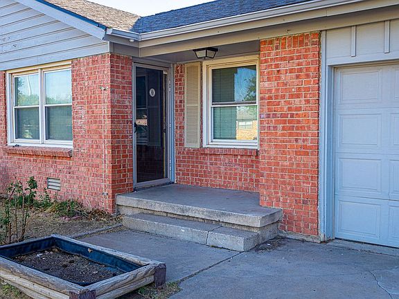 2nd image of 1816 Plateau Ln