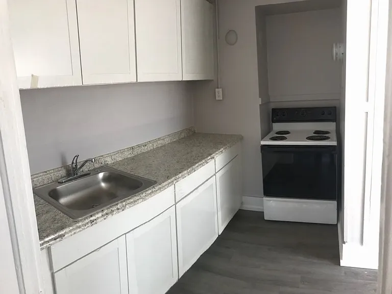 421 South Mission St- 10 Units — Photo 3