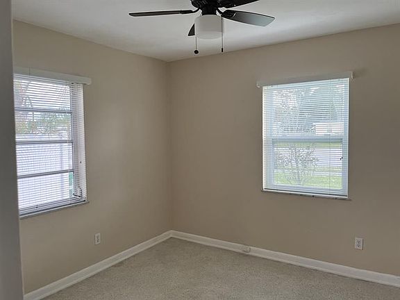 2nd image of 213 NE Prima Vista Blvd