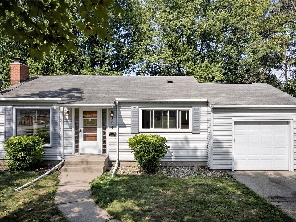 1st image of 804 4th St