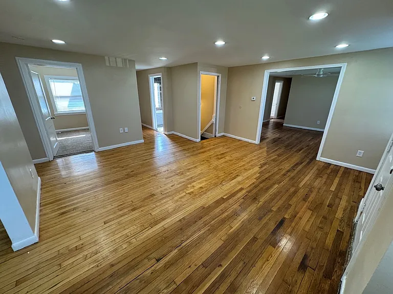 33754 Floyd St — Photo 3
