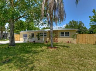 7101 Orpine Dr N, Saint Petersburg, FL 33702