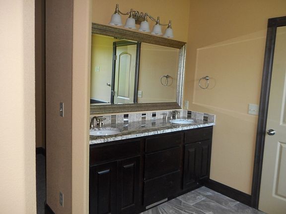 3rd image of 10041 Golf Green Ct