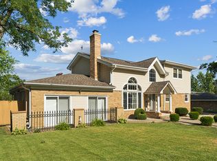 9325 S 83rd Ct, Hickory Hills, IL