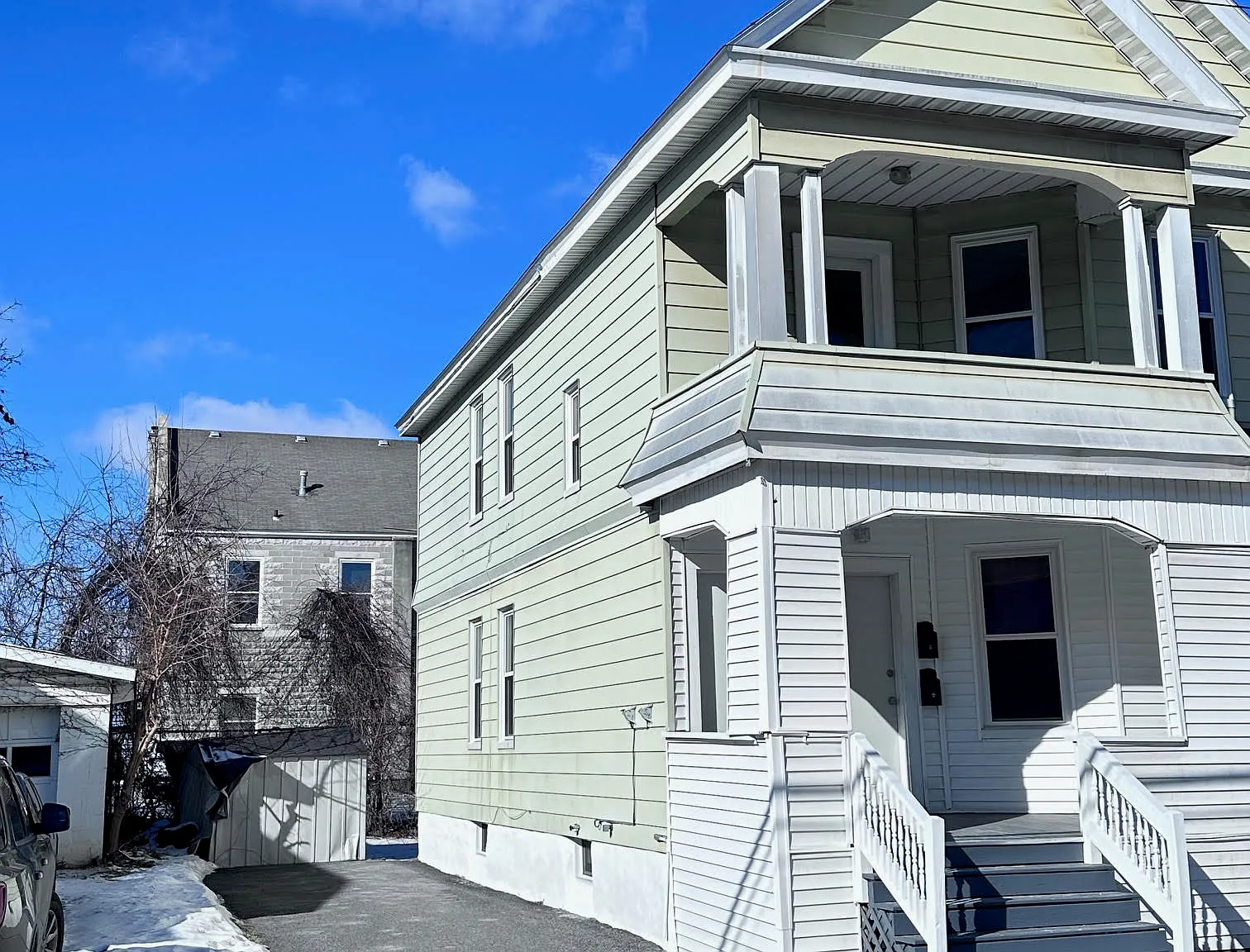 2 bed, 822 sqft, $1,395 — Photo 3