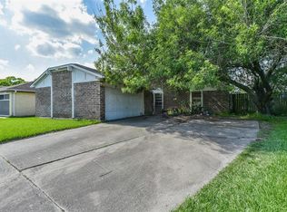 12831 Fern Forest Dr, Houston, TX 77044